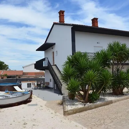 House Laura * Ližnjan